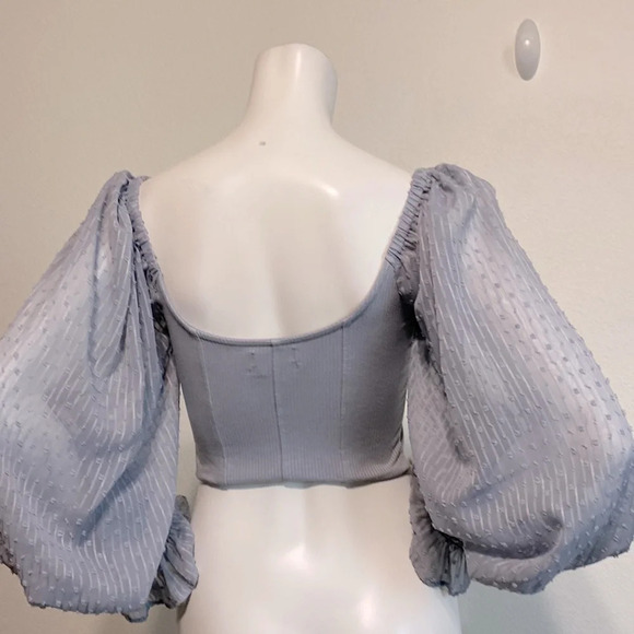 Urban Outfitters Cynthia Clip Dot Sleeve Blue Crop Top Size M - Picture 5 of 6